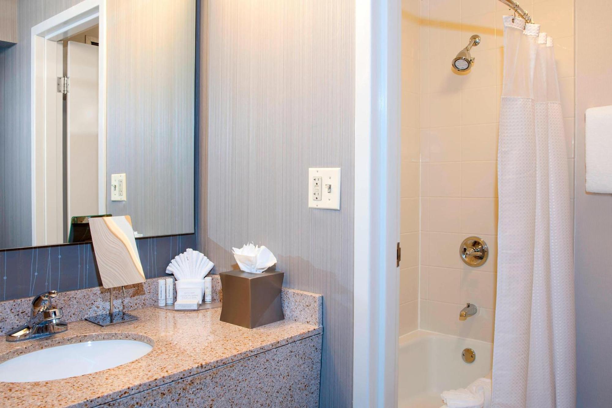 Courtyard Chicago Glenview/Northbrook Hotel Ngoại thất bức ảnh