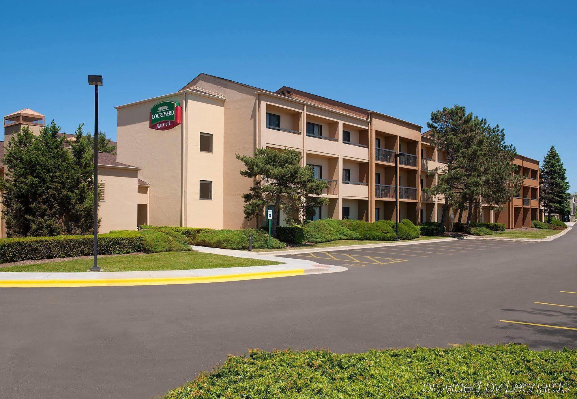 Courtyard Chicago Glenview/Northbrook Hotel Ngoại thất bức ảnh